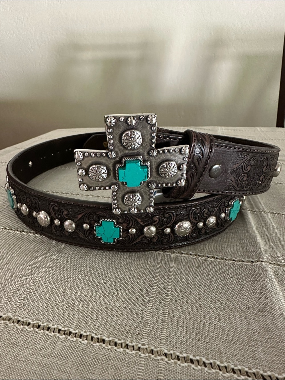 Ariat Women’s Turquoise Cross Concho Leather Western Belt – Size XL (Style A1517